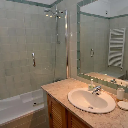 Casa Vermelho * Amoreira